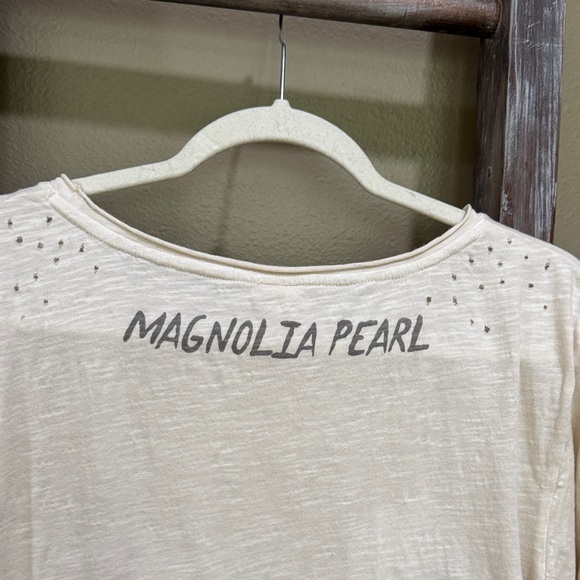Magnolia Pearl Charcoal and Cream Graphic Tees - Picture 11 of 11